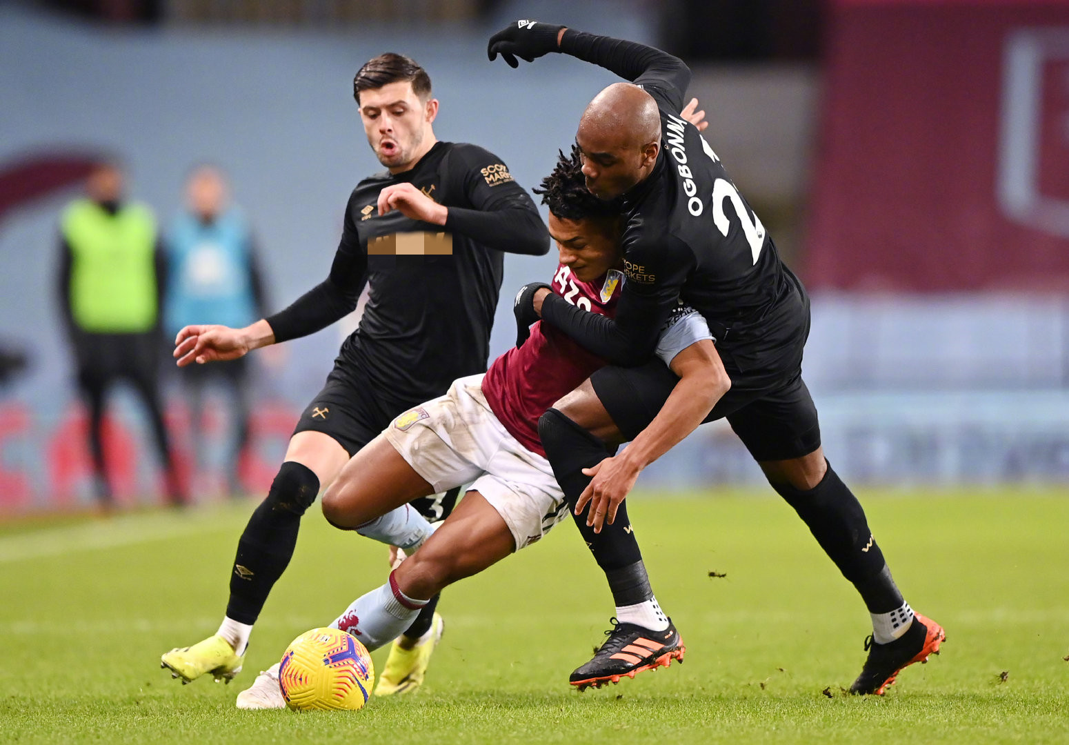 更深入到球 更深入到球